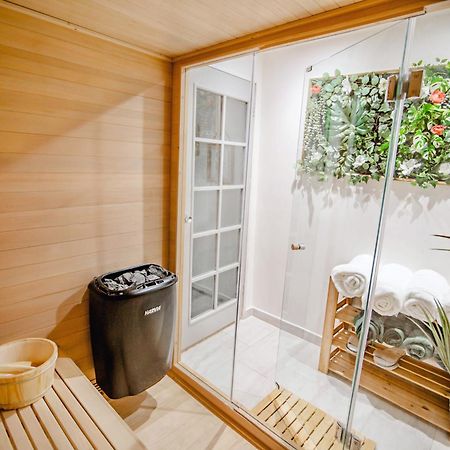 Modern Central Luxury Home With Hot Tub Sauna 11Ppl Sheffield Esterno foto