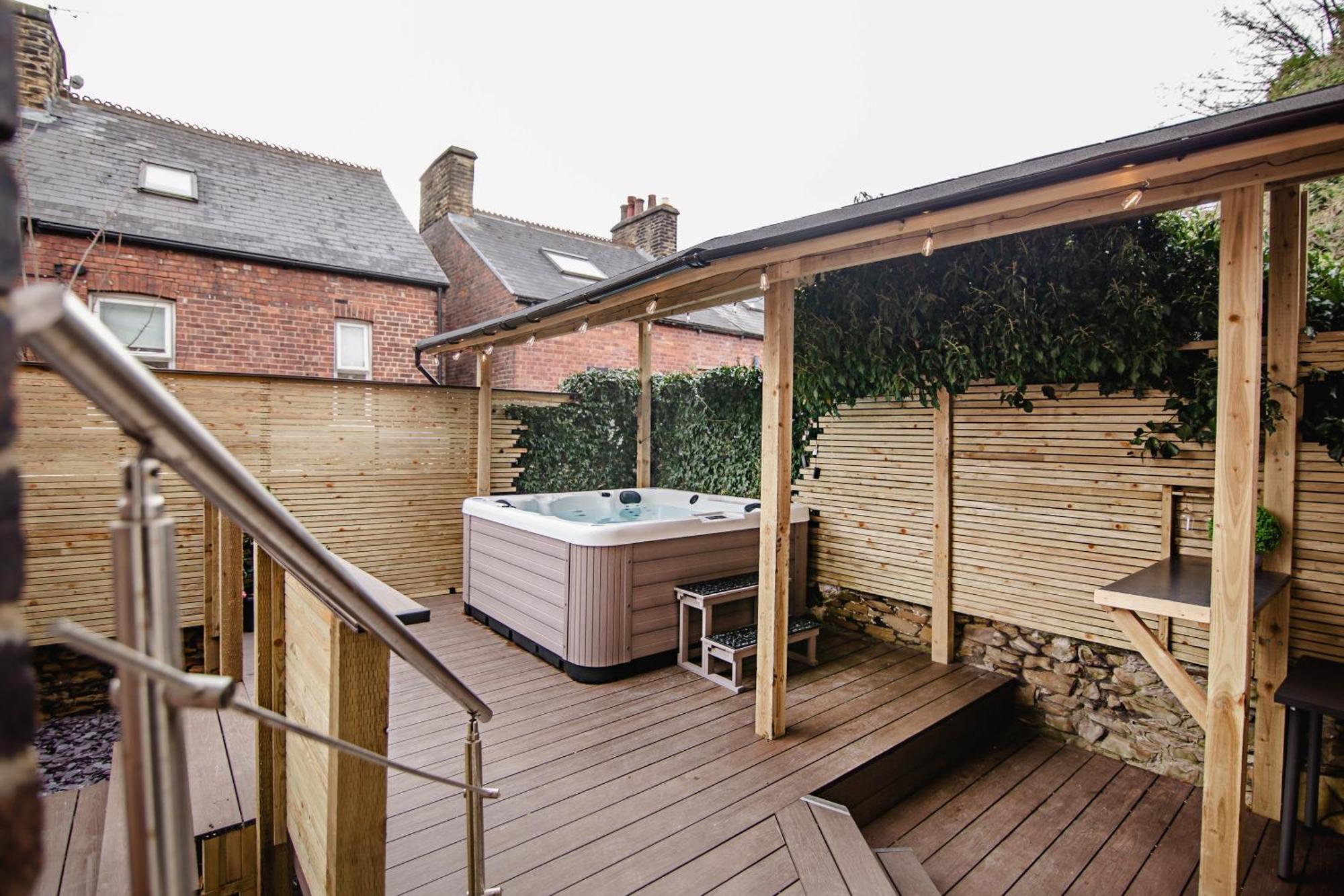 Modern Central Luxury Home With Hot Tub Sauna 11Ppl Sheffield Esterno foto