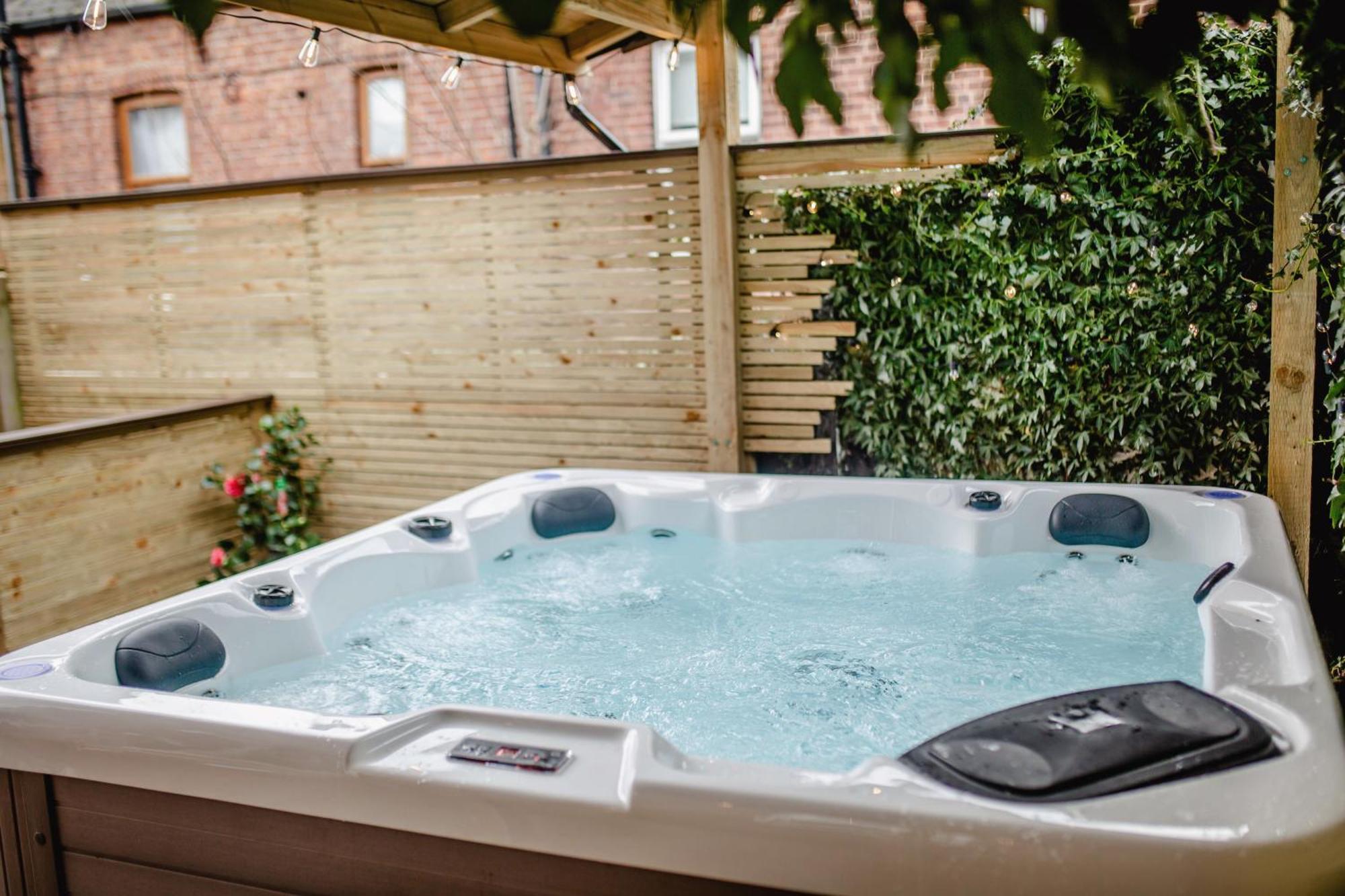 Modern Central Luxury Home With Hot Tub Sauna 11Ppl Sheffield Esterno foto